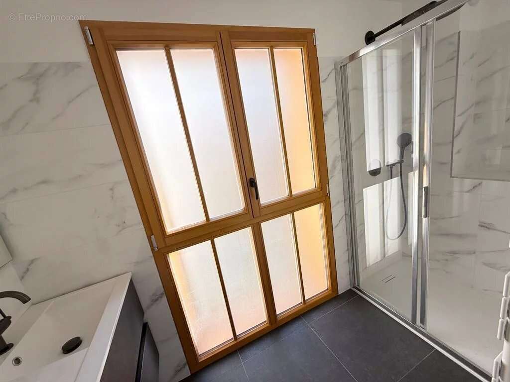 Maison à PARIS-12E