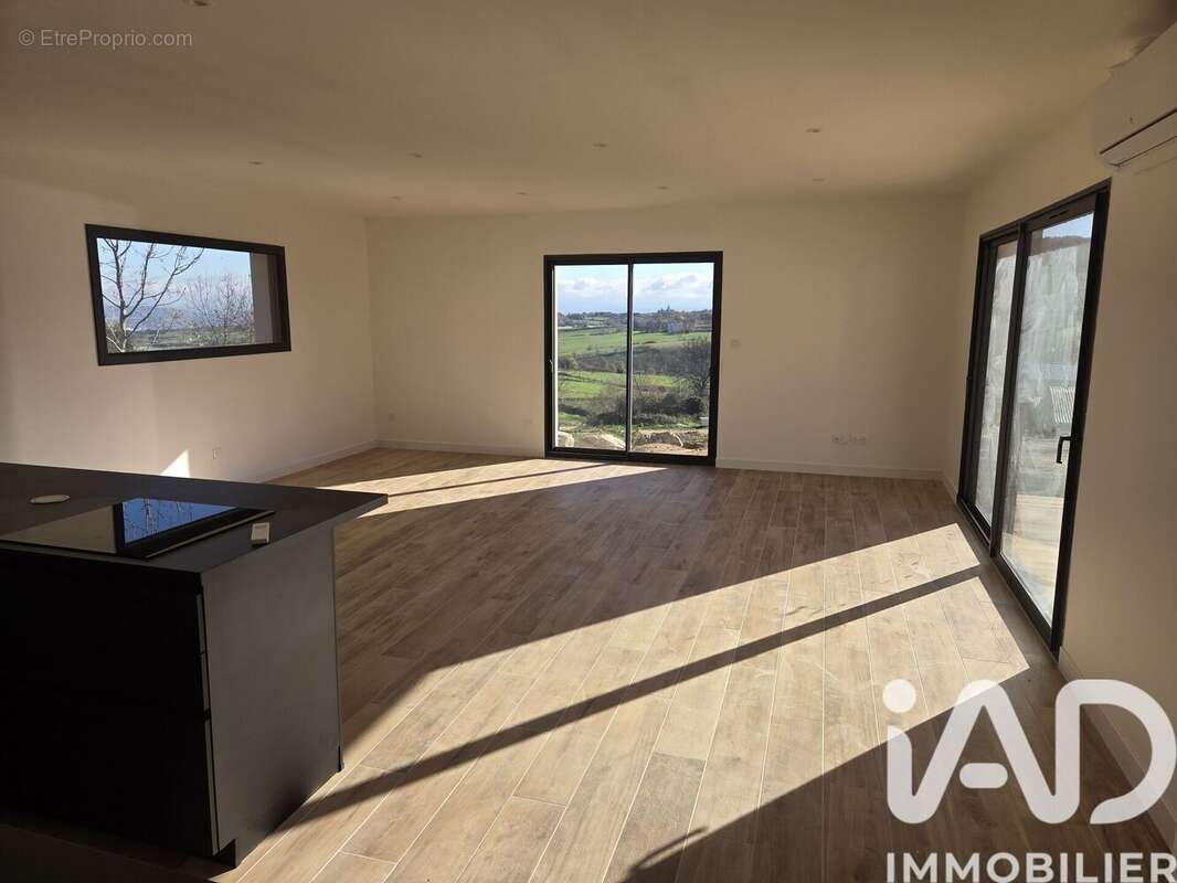 Photo 6 - Maison à VINZIEUX