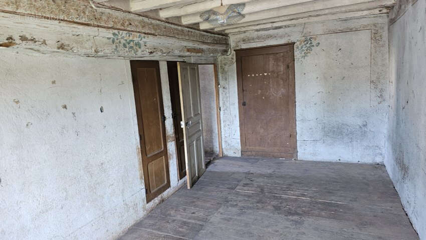 Maison à SAINT-JACQUES-D'AMBUR