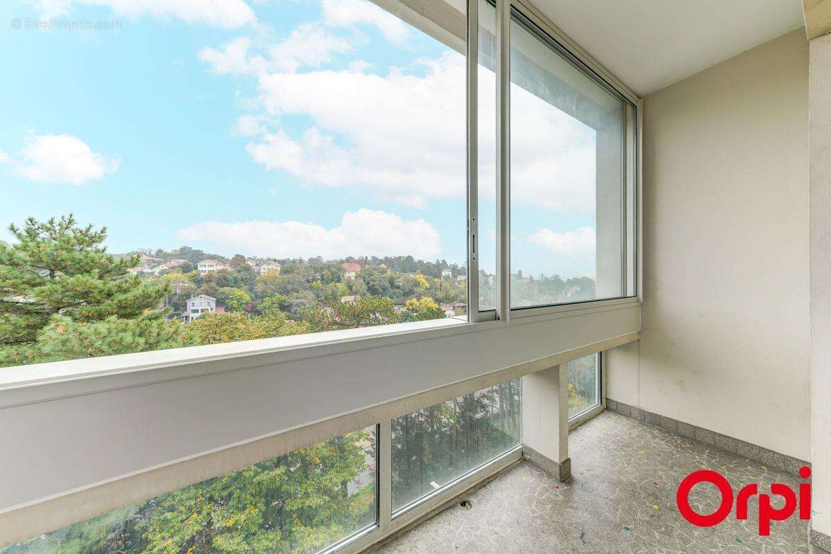 Appartement à CALUIRE-ET-CUIRE