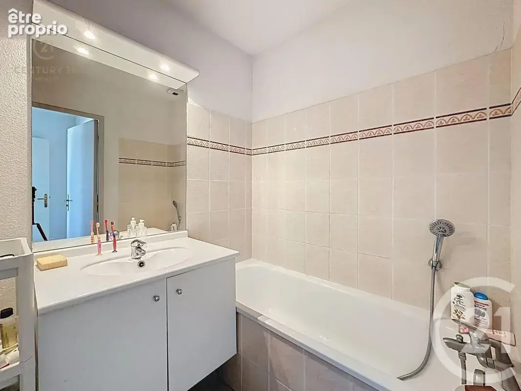 Appartement 2 pièces 39 m² à vendre à Corbas (69960) - photo 7