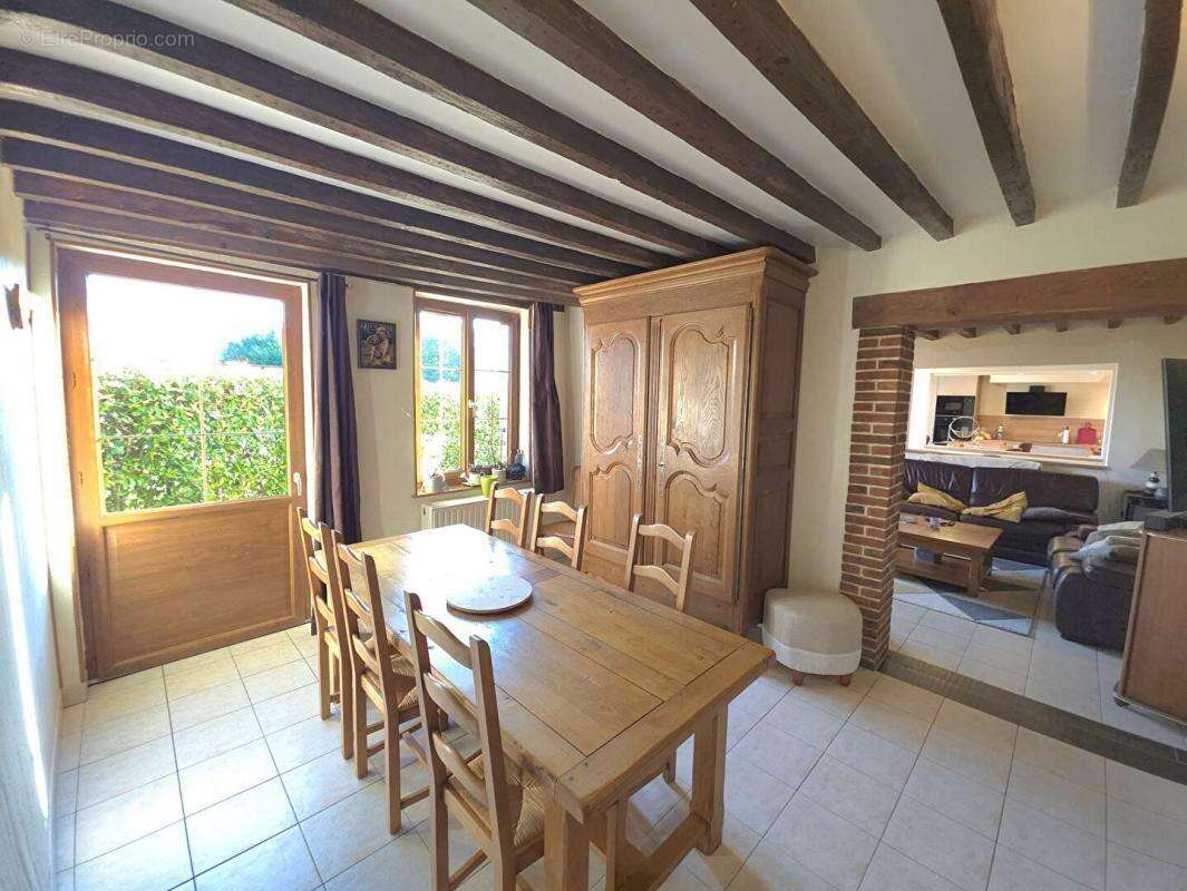 Maison à MOULINS-LA-MARCHE