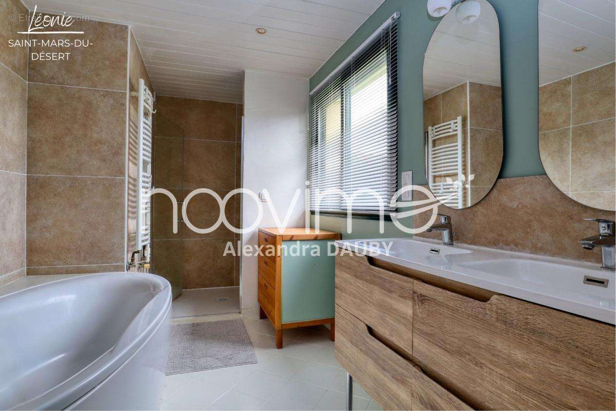 Maison à SAINT-MARS-DU-DESERT