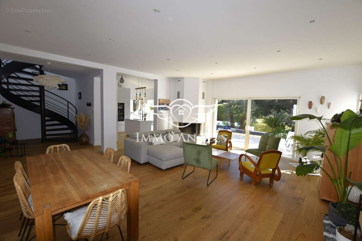 Maison à MARSEILLE-9E