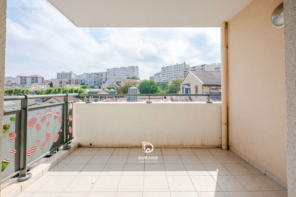 Appartement - terrasses - parking -  chutes-lavie 13004 marseille - photo 12