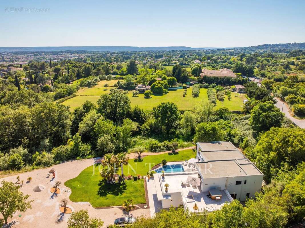 Maison à AIX-EN-PROVENCE