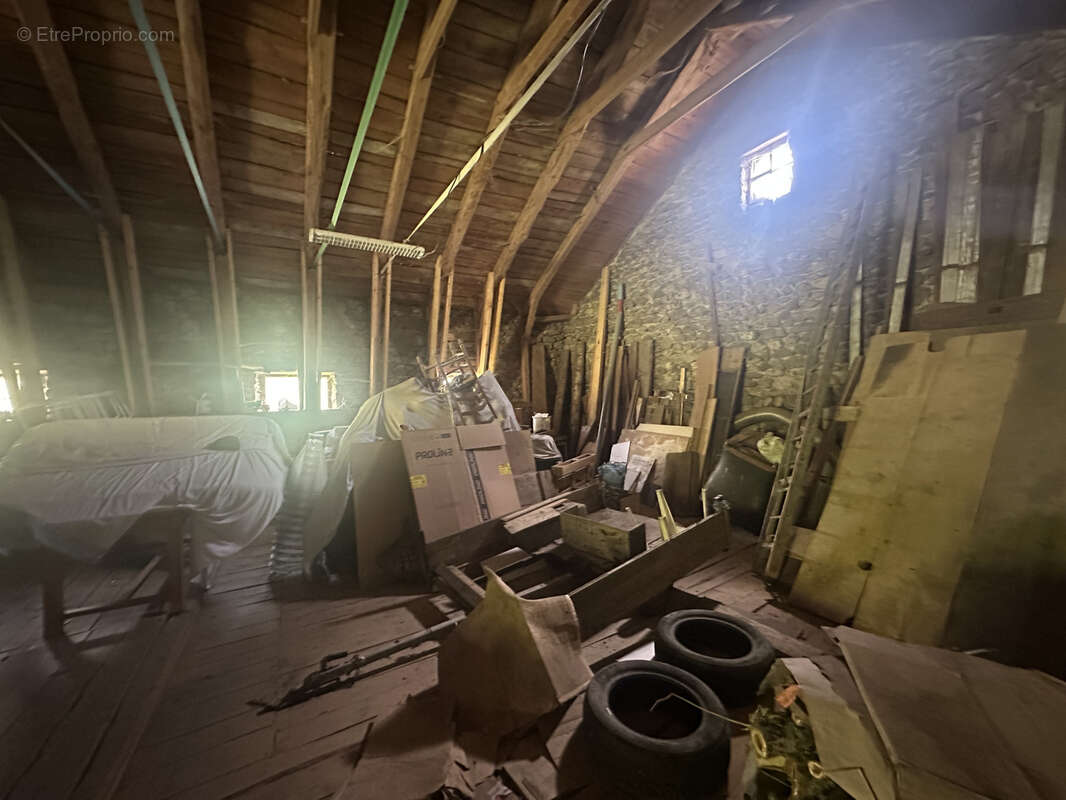 Maison à PRESAILLES