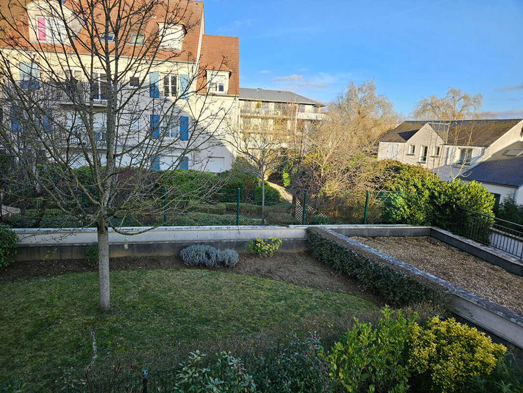 Appartement à MONTIGNY-LE-BRETONNEUX