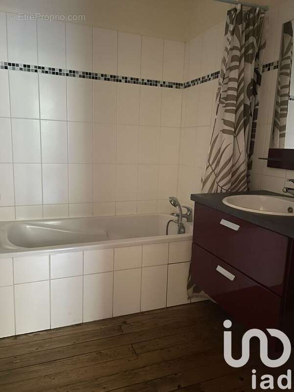 Appartement 92 m² à Vals-Les-Bains  - photo 8