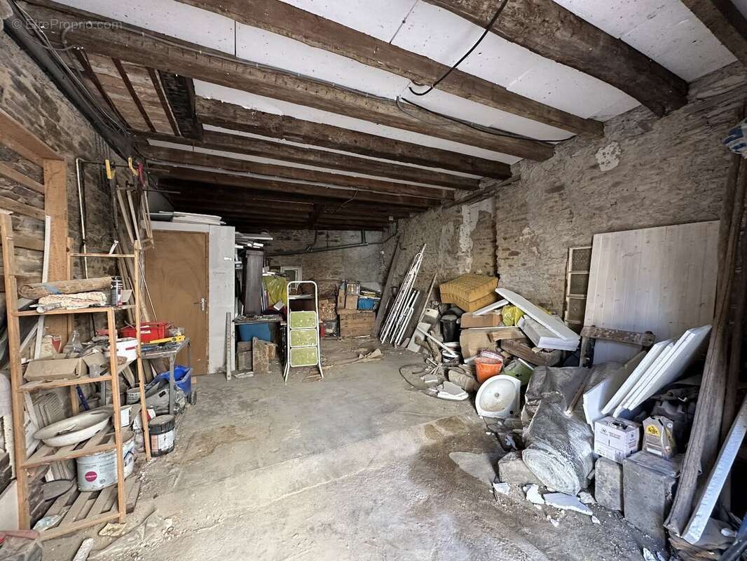 Maison à SAINT-YRIEIX-LA-PERCHE