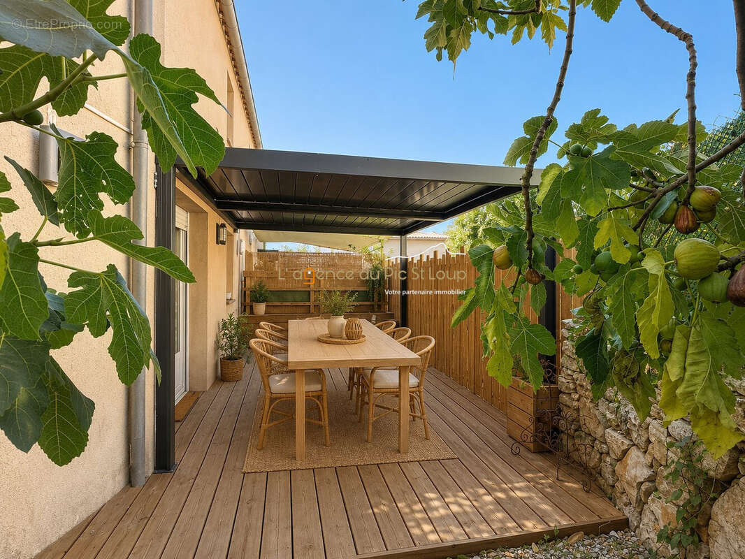 Maison 64 m² à Viols-Le-Fort  - photo 9