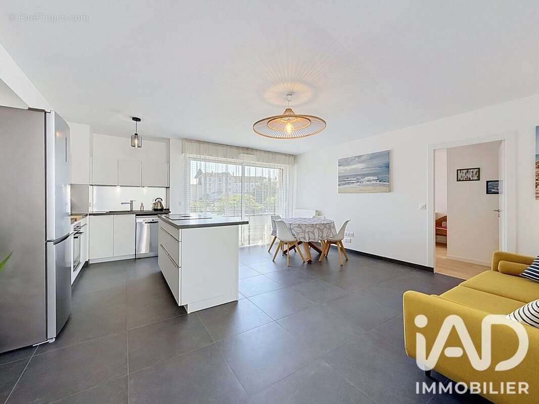 Appartement 72 m² à Quiberon  - photo 2
