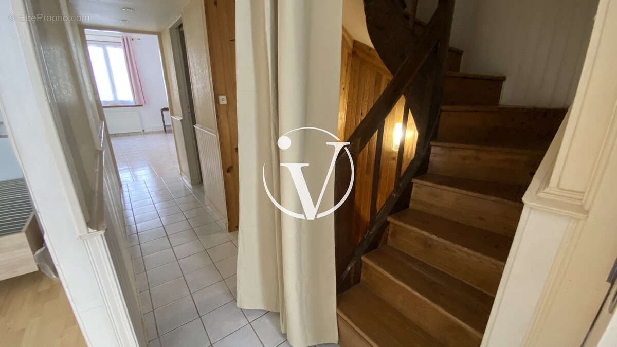 Maison de ville, hyper centre-ville de Vendôme - photo 8