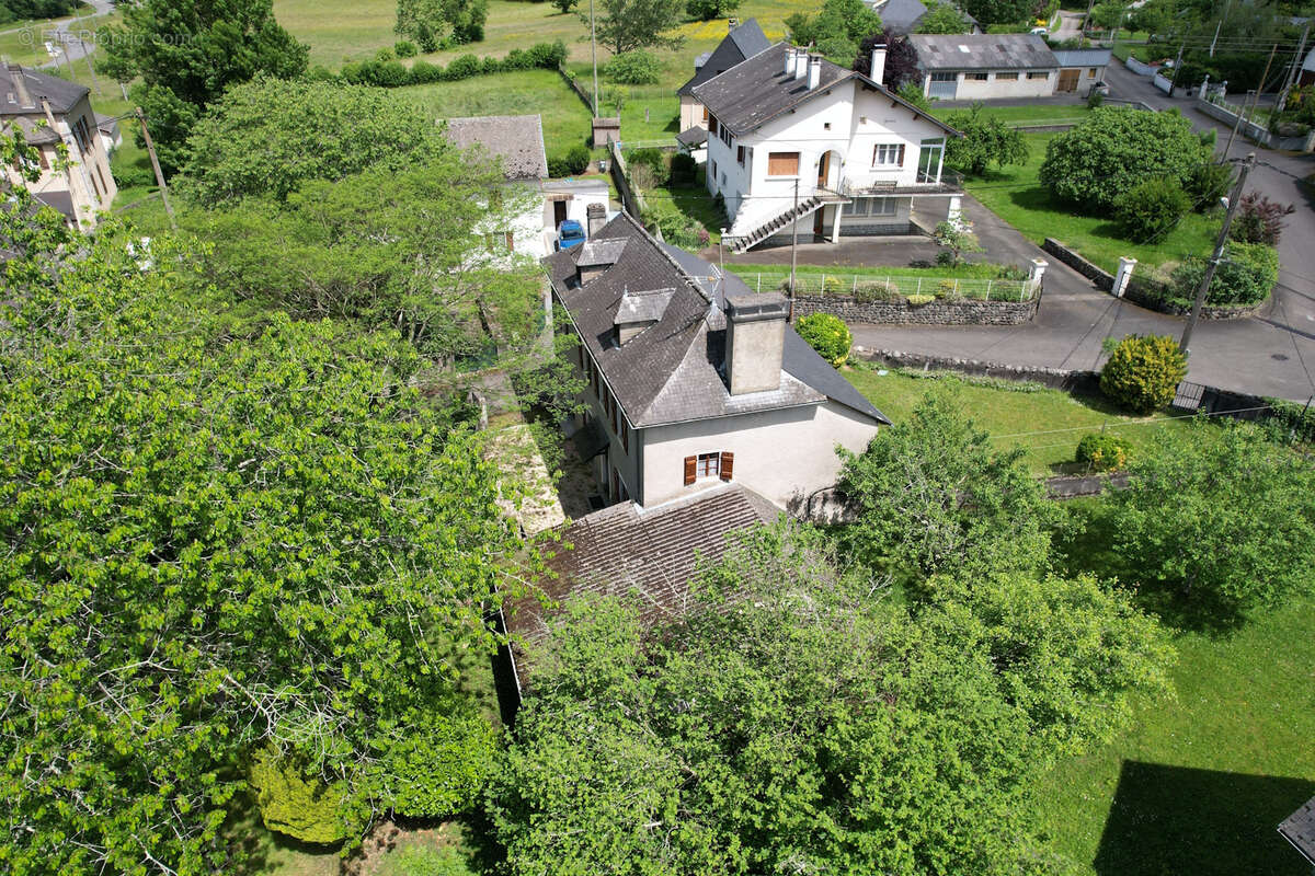 Maison à LAGUINGE-RESTOUE
