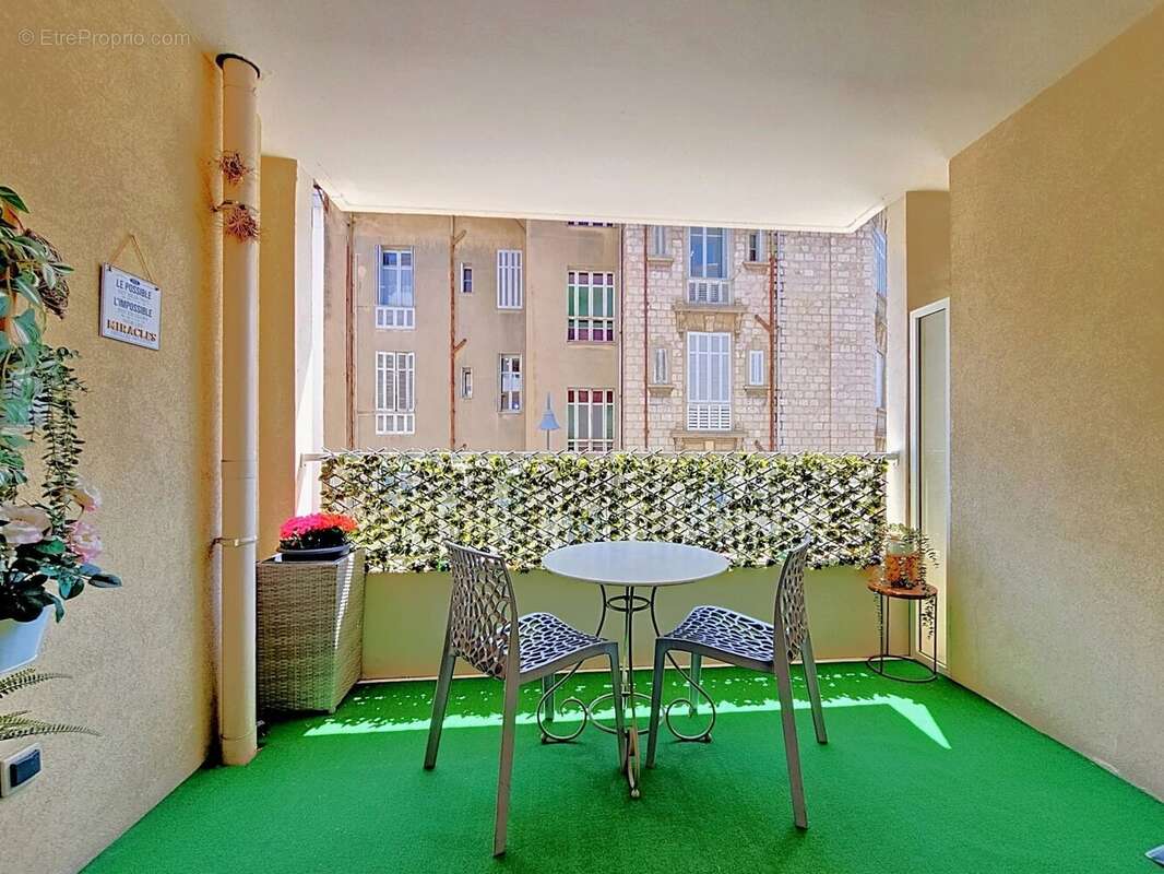 Cannes standing recent : grand 4 pieces de 104,36 m² avec grand garage fermé - photo 4