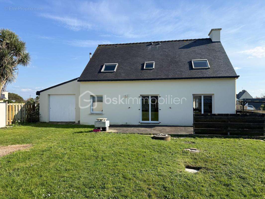 Maison à PLOUDALMEZEAU