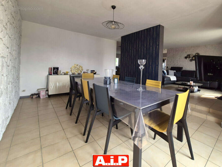 Maison à LA MEILLERAIE-TILLAY