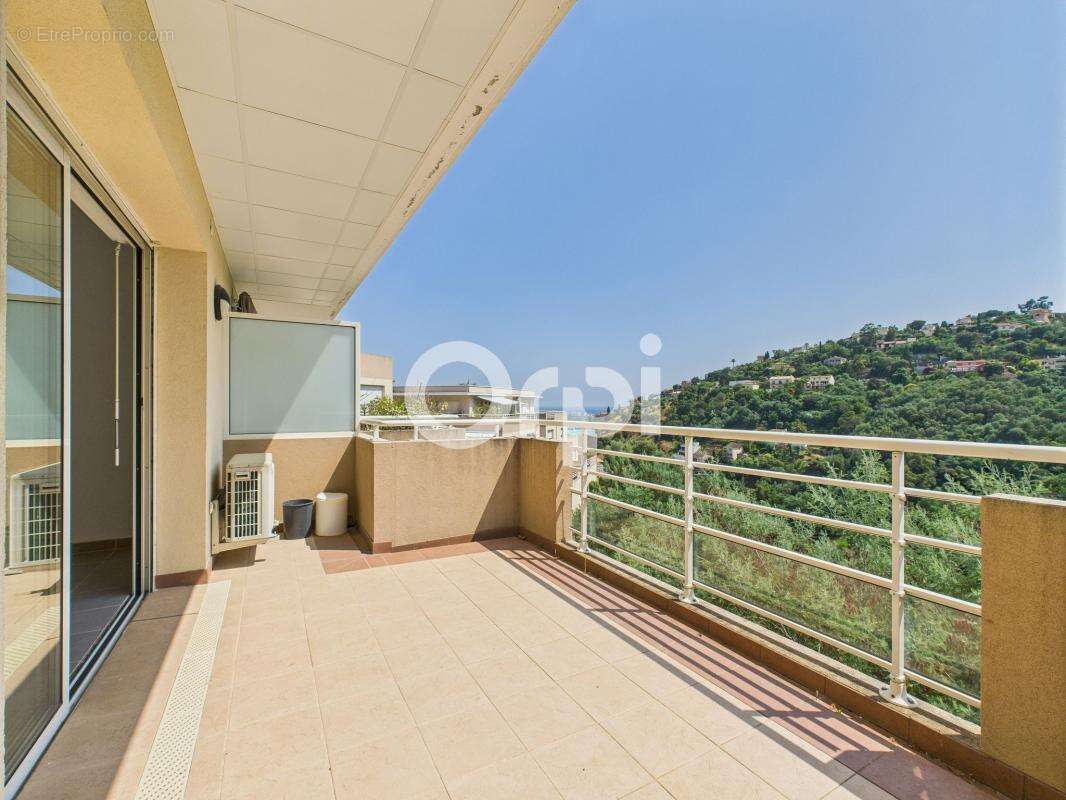 Appartement à MANDELIEU-LA-NAPOULE