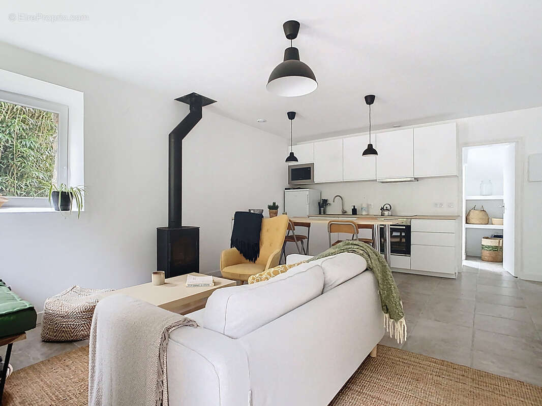 Maison à CANVILLE-LA-ROCQUE