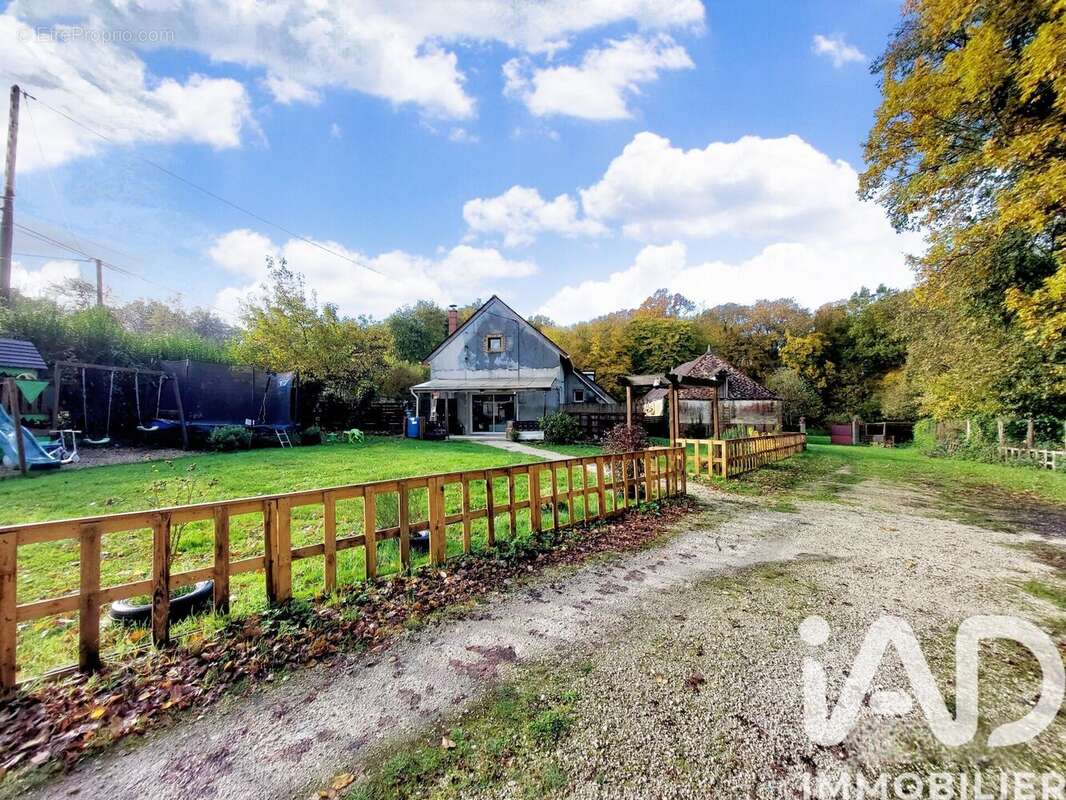 Photo 2 - Maison à CERISIERS