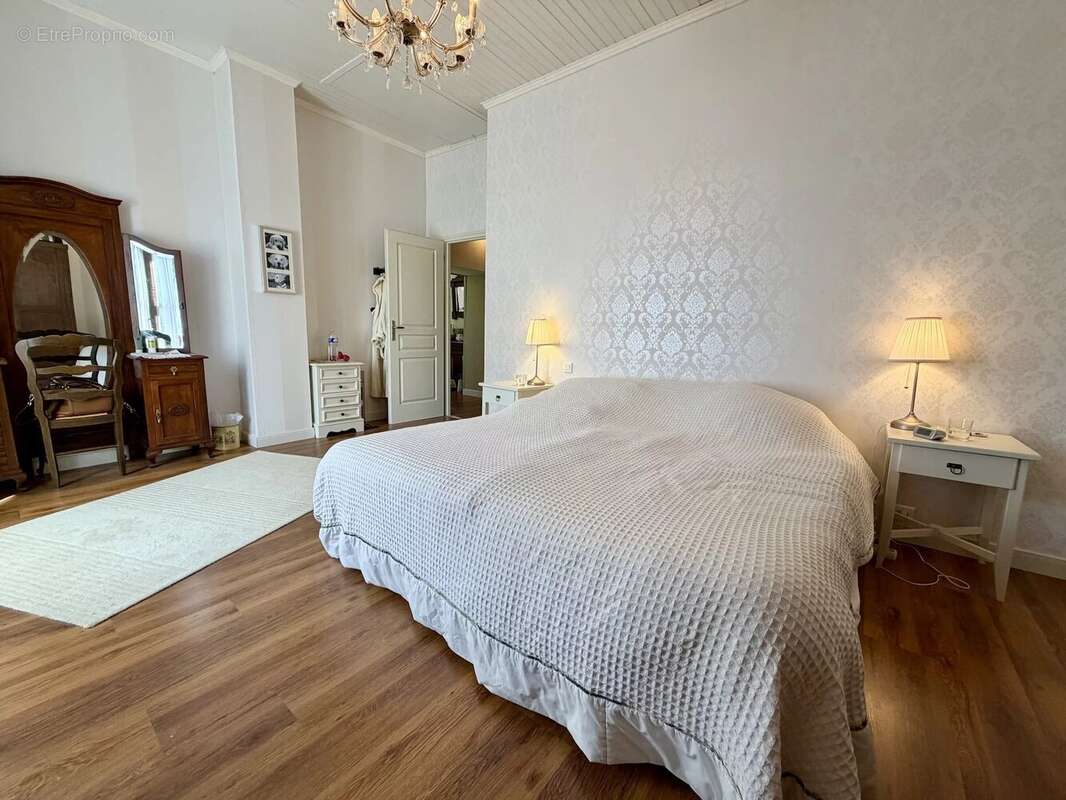 Maison indépendante à vendre avec une vue magnifique près du Lac des Settons - photo 17