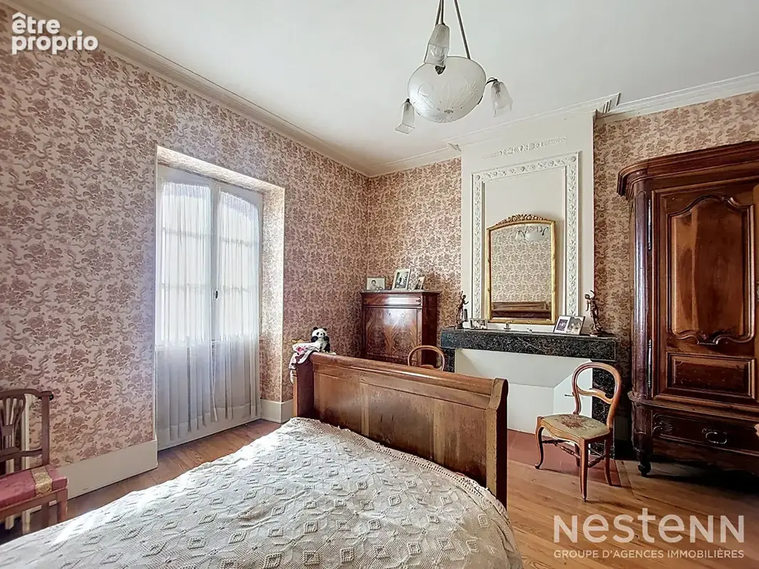 A Vendre Maison de ville en pierre de 176 m² avec terrasse et garage au coeur de Valence sur Baïse - photo 4