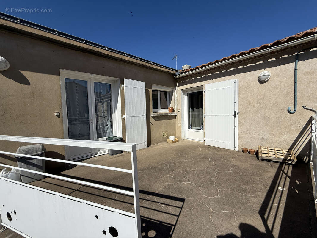 Appartement à SAINTE-FLORENCE