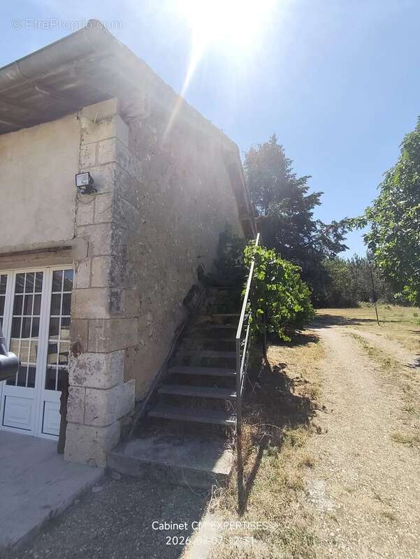 Maison à SAINT-ASTIER