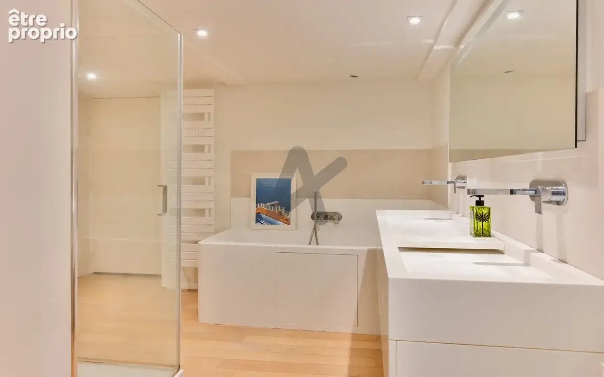 Superbe appartement d’angle   Vue imprenable sur le Rhône. - photo 8