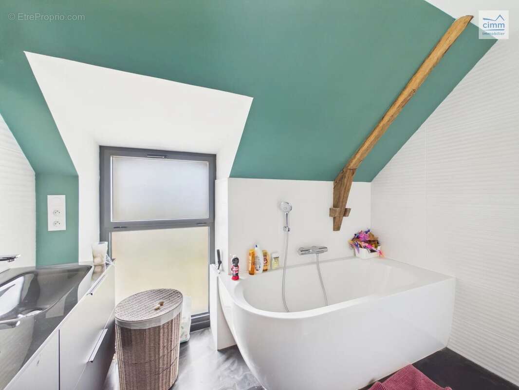 Maison à LES BRULAIS