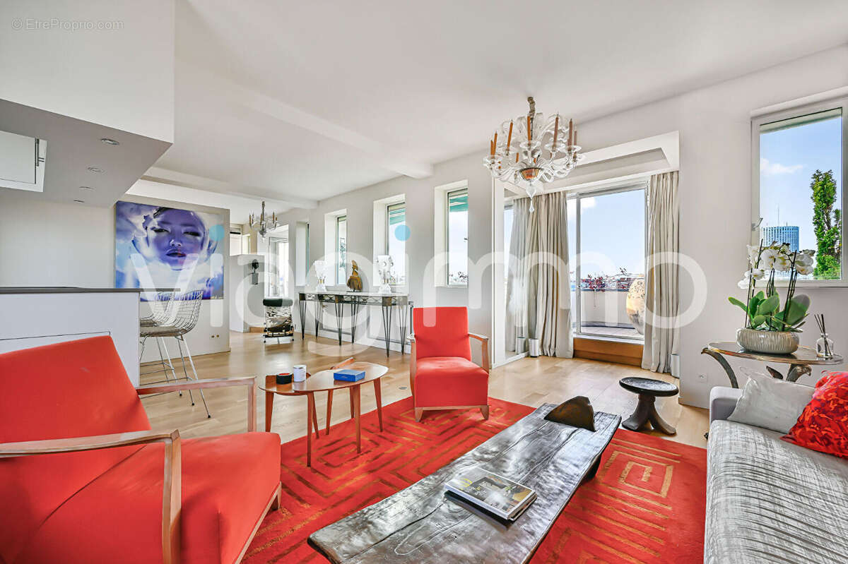 Appartement à PARIS-17E