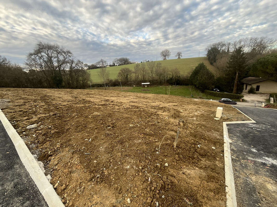 Terrain à AUCH