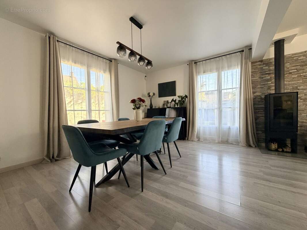 Maison à LA CHAPELLE-EN-SERVAL