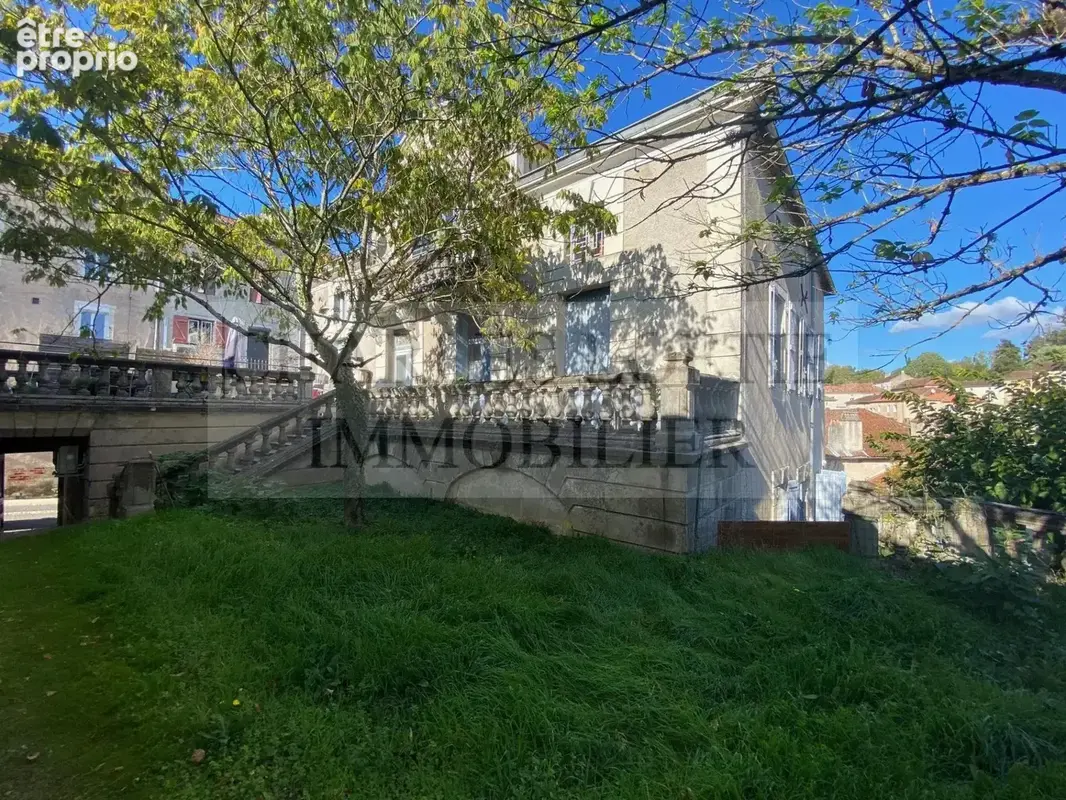 Maison à PUY-L'EVEQUE