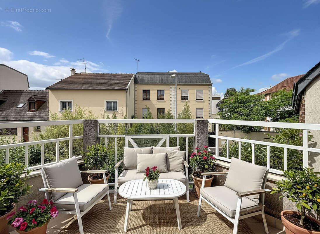 Appartement à NANTERRE