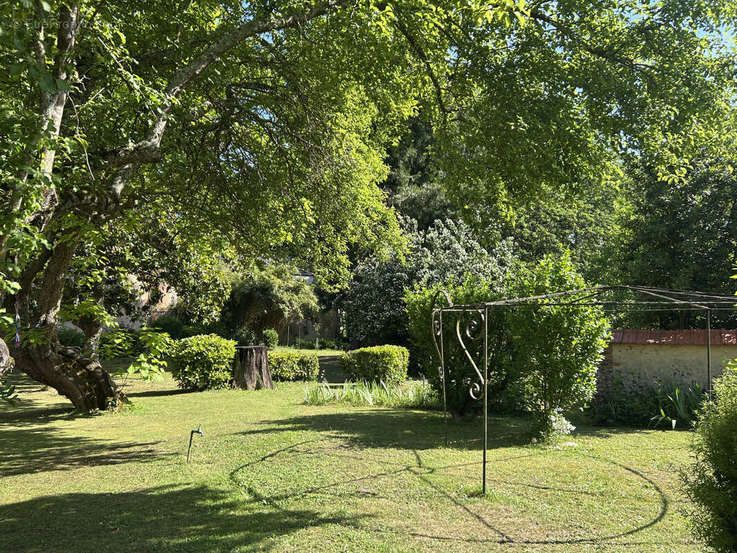 Maison à AUBIGNY-SUR-NERE