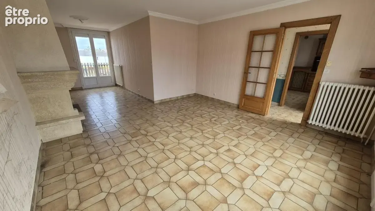 Maison 91 m2 à réinventer   Sous-sol complet et beau potenti - photo 2
