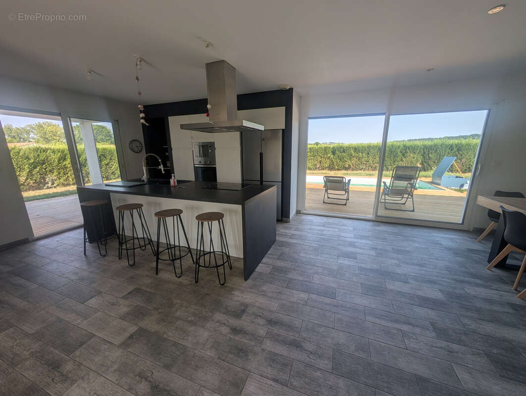 Maison type 4 avec piscine - photo 3