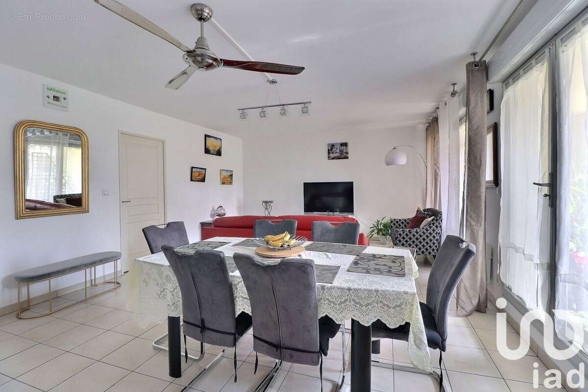 Photo 2 - Appartement à MARSEILLE-1E