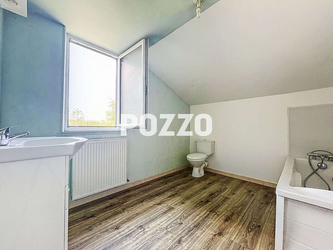 Maison à SAINT-SAUVEUR-LENDELIN