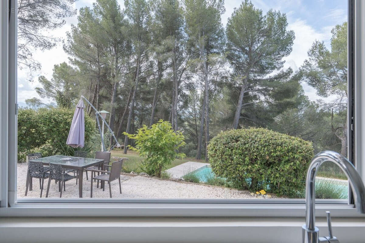 Maison à EGUILLES