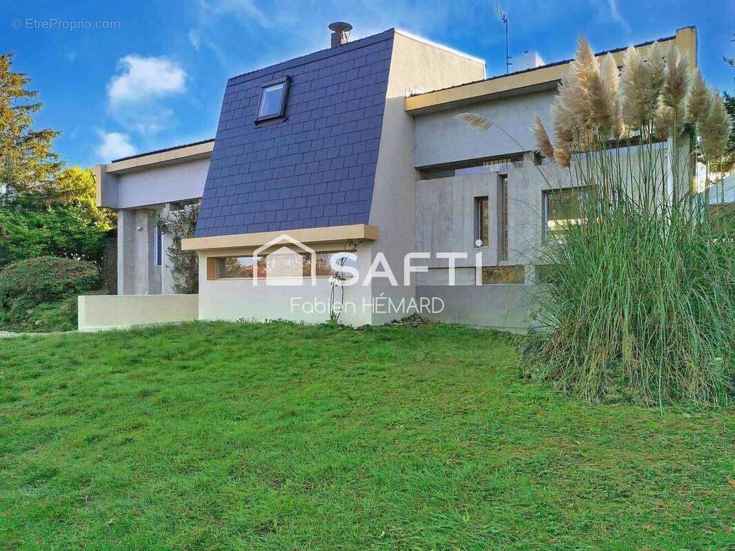 Photo 1 - Maison à ROMILLY-SUR-SEINE