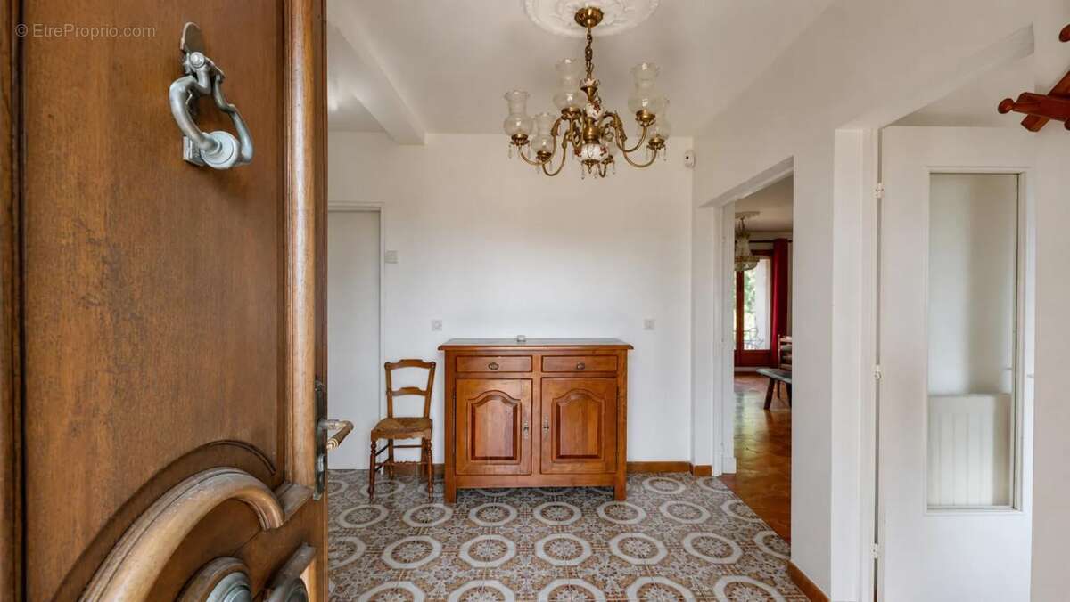 COURGENT : Maison - 203m²  sur 1380m2 de jardin - 5 à 6 chambres - photo 5