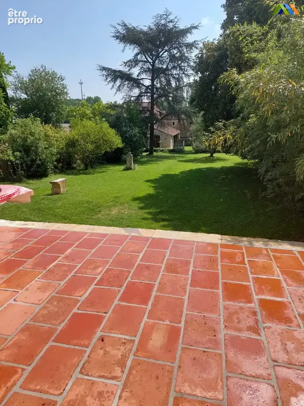 Maison 420 m² à Fleurance  - photo 3