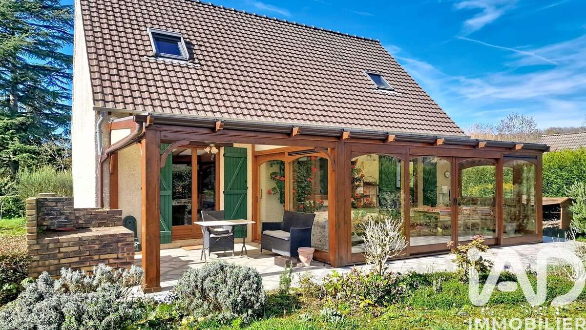 Photo 2 - Maison à SAINT-FARGEAU-PONTHIERRY