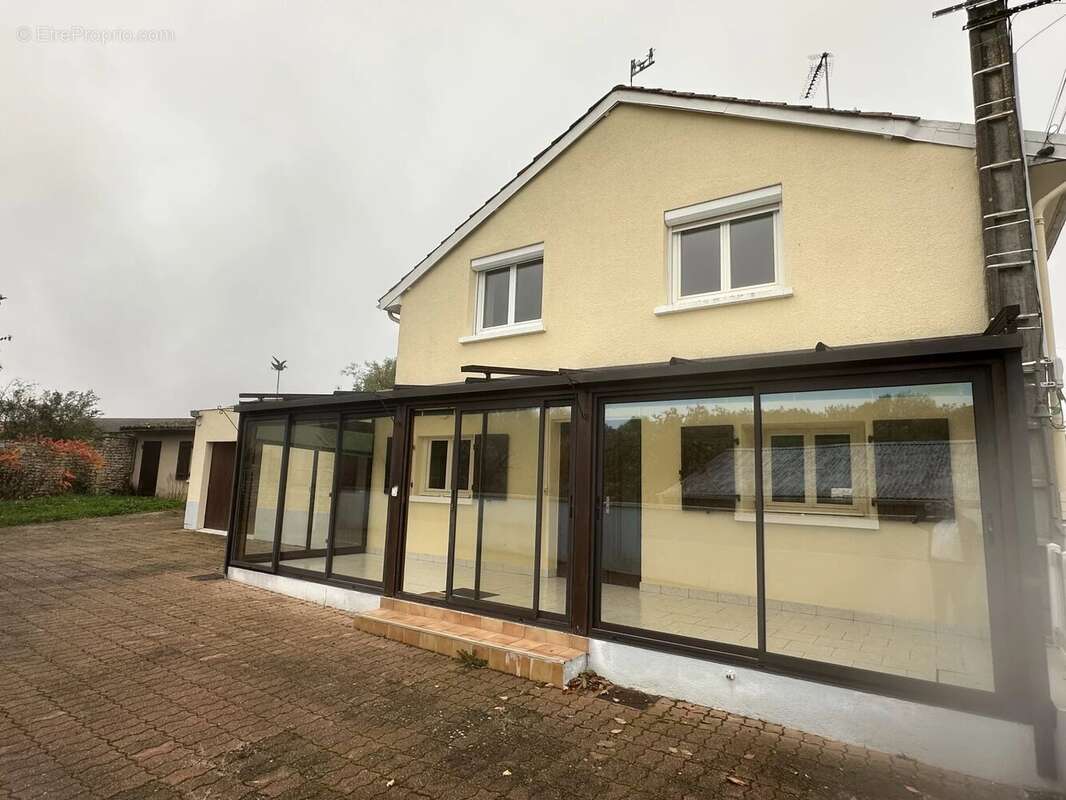 Maison à CEAUX-EN-COUHE