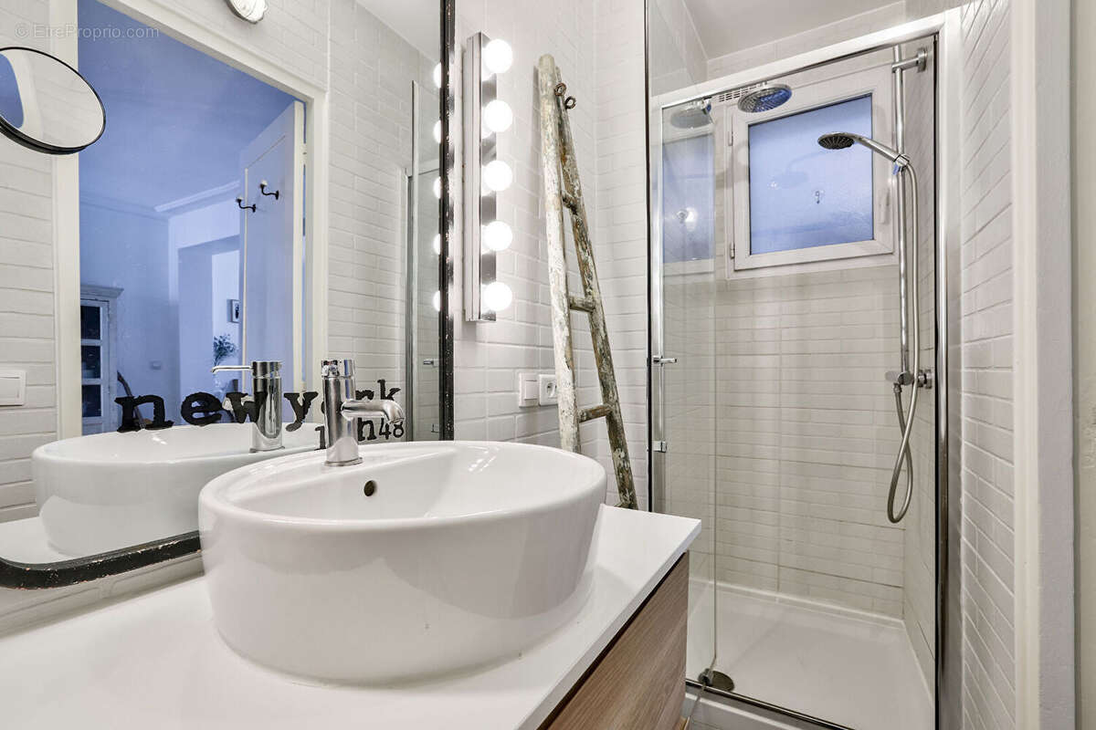 Appartement à PARIS-11E