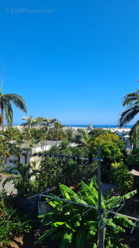 Maison à SAINT-DENIS