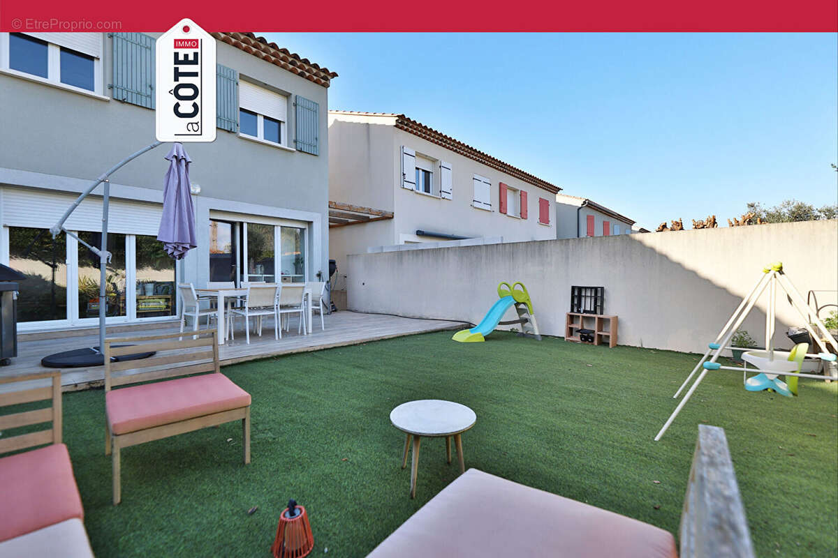 Maison à CHATEAUNEUF-LES-MARTIGUES