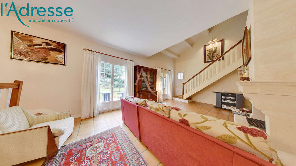 Maison Villiers Sur Marne 4 pièces 212m² au sol ! - photo 5